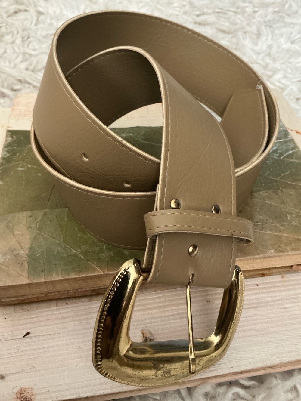 VINTAGE 80s 90s Fancy Taupe Wide Belt